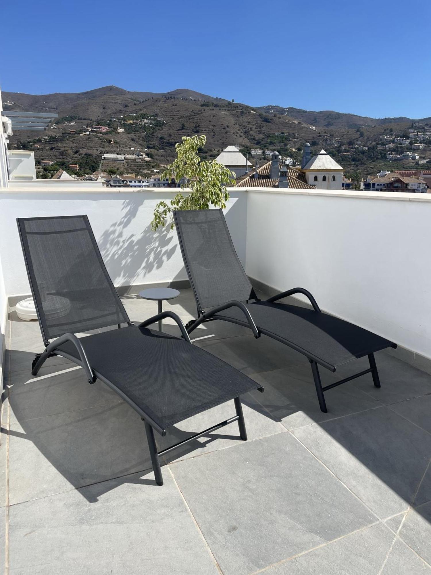 Sunny Penthouse Beach Apartment With Panoramic Views Almunecar Bagian luar foto